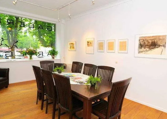 Walram Готель Valkenburg aan de Geul